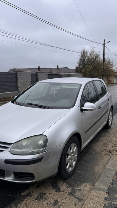 De vanzare volkswagen golf 5 -1.4 benzina