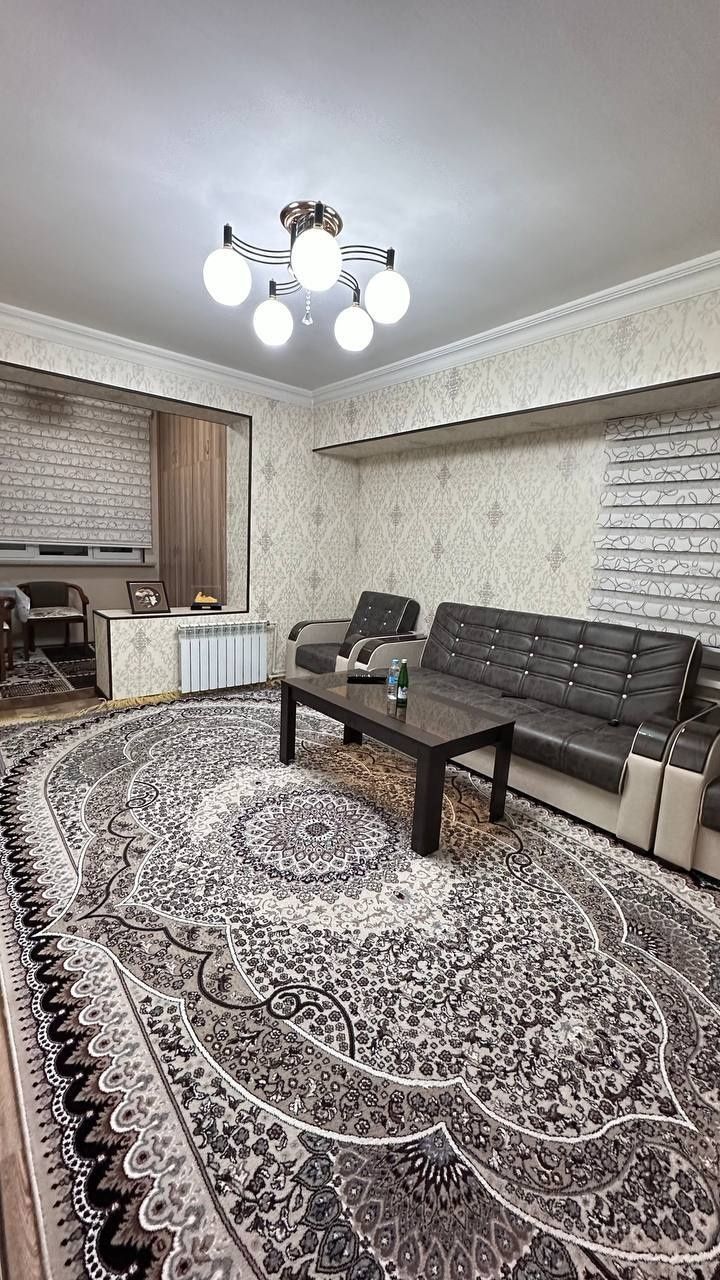Продам 2/4/4 55м2 в Ц-5, ор-р: банк Ипак Йули