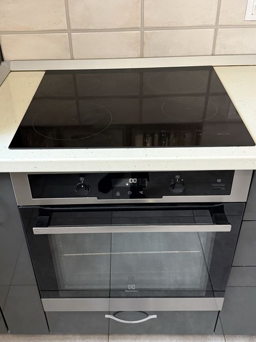 Plita si cuptor electrolux (electrice)