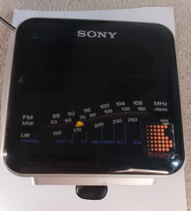 Sony Diigicube ICF-C101L radio plus ceas digital