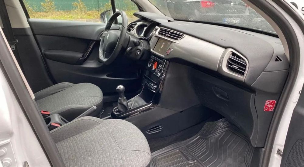 Citroën C3 an 2016 
145.000km, 1560cm3, 99CP