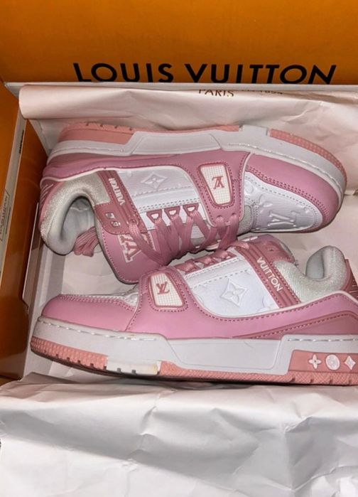 Adidasi Louis Vuitton 38