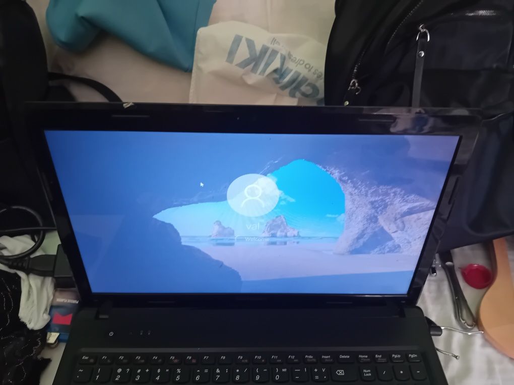 Lenovo G575 използван лаптоп работещ с уиндолс