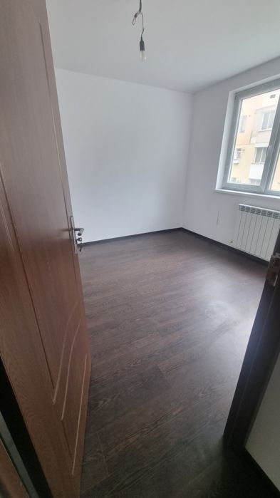 Vindem 3 camere Darmanesti etaj 2