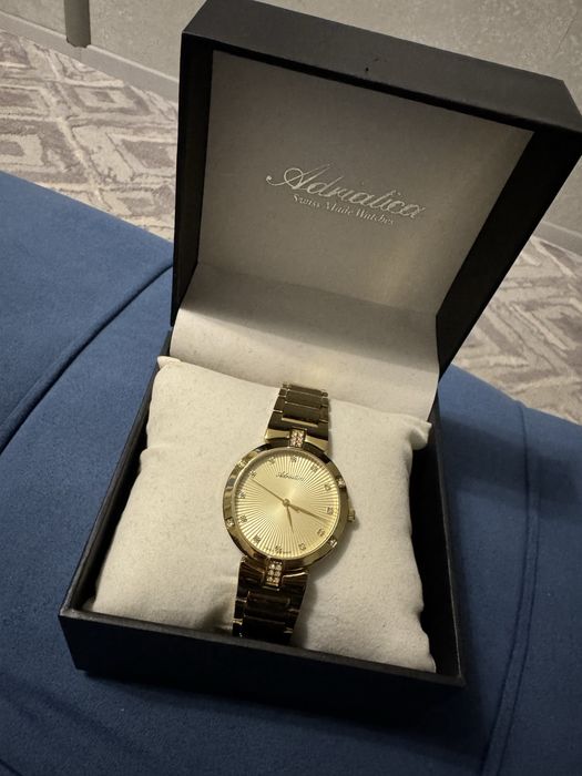 Часы Adriatica Швейцария в отличном состоянии