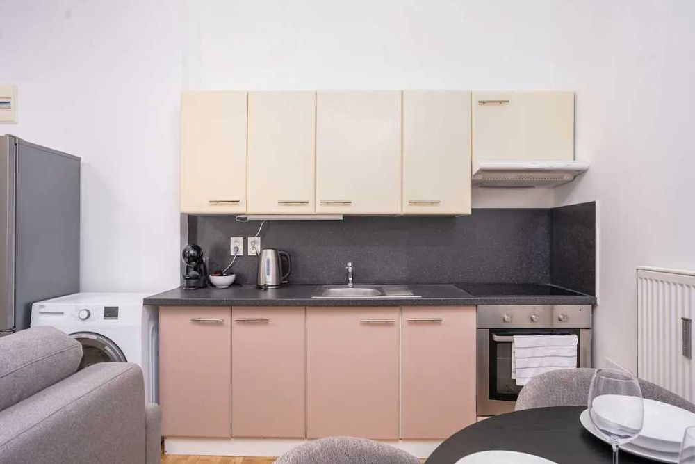 Дава се под наем Тристаен апартамент в Пловдив, Коматевски възел - 95 кв.м за 408 € - Снимка #4