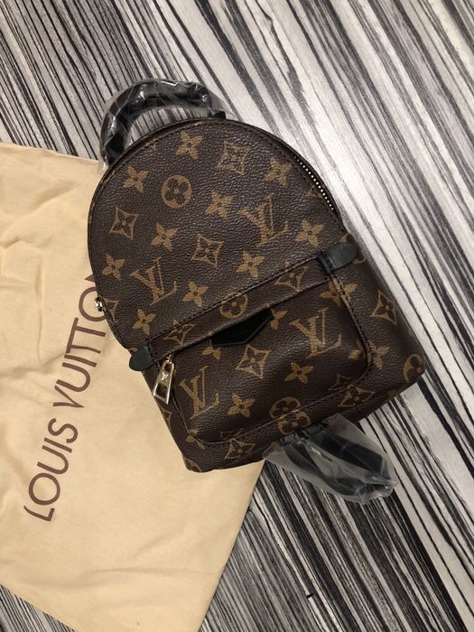 Ghiozdan LOUIS VUITTON-piele naturală,poze reale 100% Cutie,săculeț