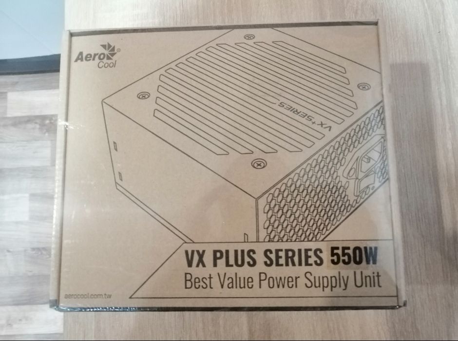 Блок питания 550w новый Aero Cool