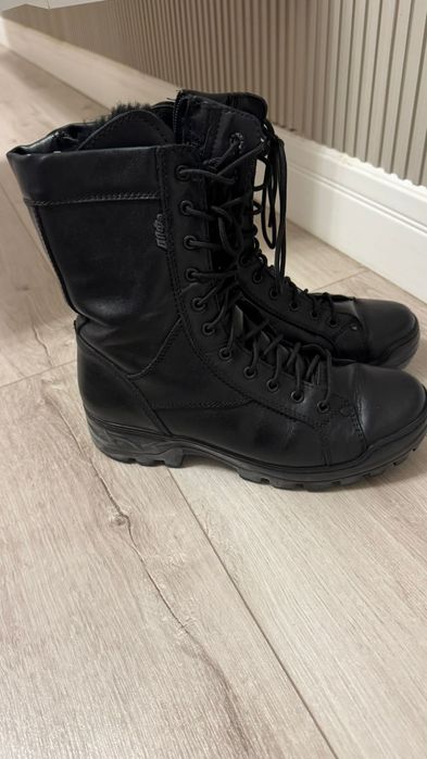 Продам БЕРТЦЫ. Б/У В ОТЛИЧНОМ СОСТОЯНИИ! 38р. Качество отличное.