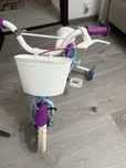 Vand bicicleta de fetite