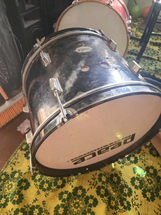 Тъпан Peace черен 20 инча червен 18 инча цената е в описанието