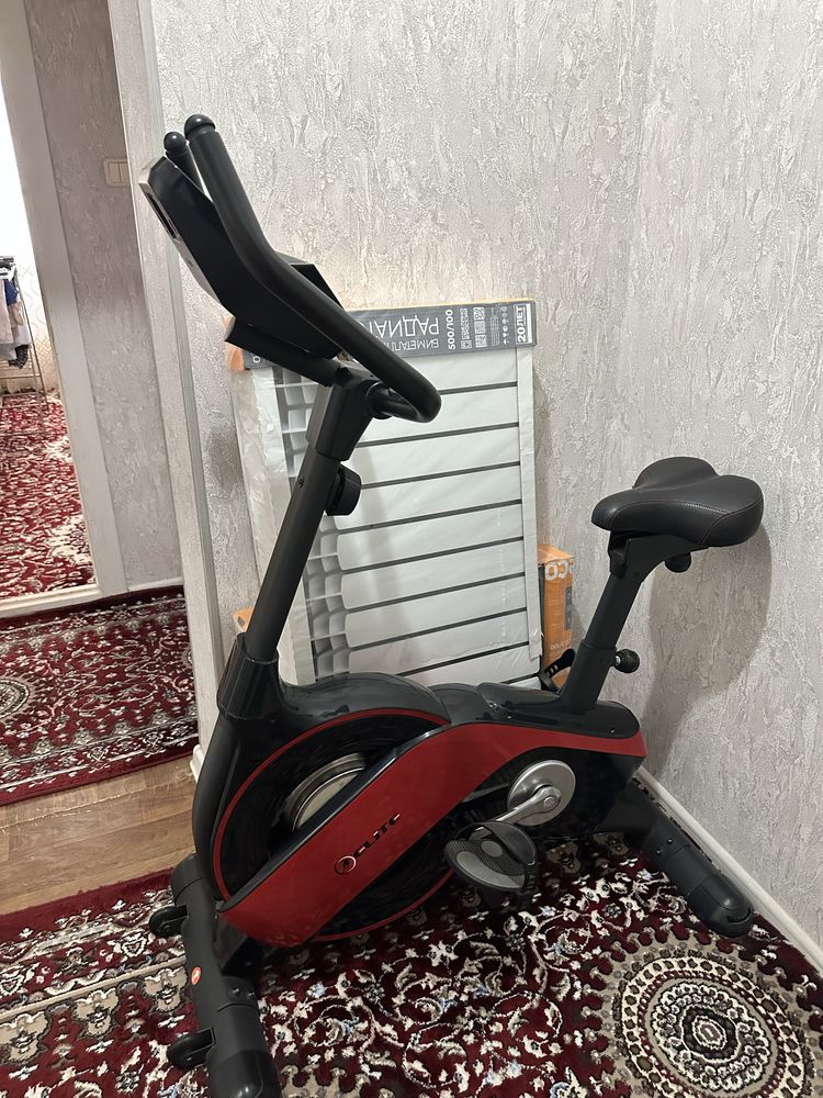 Продаю велотренажёр — компактный и удобный