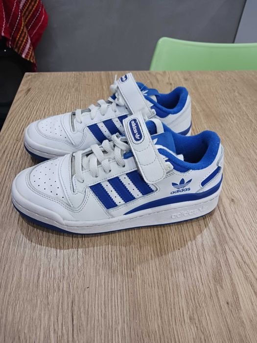 Оригинални маратонки на Adidas