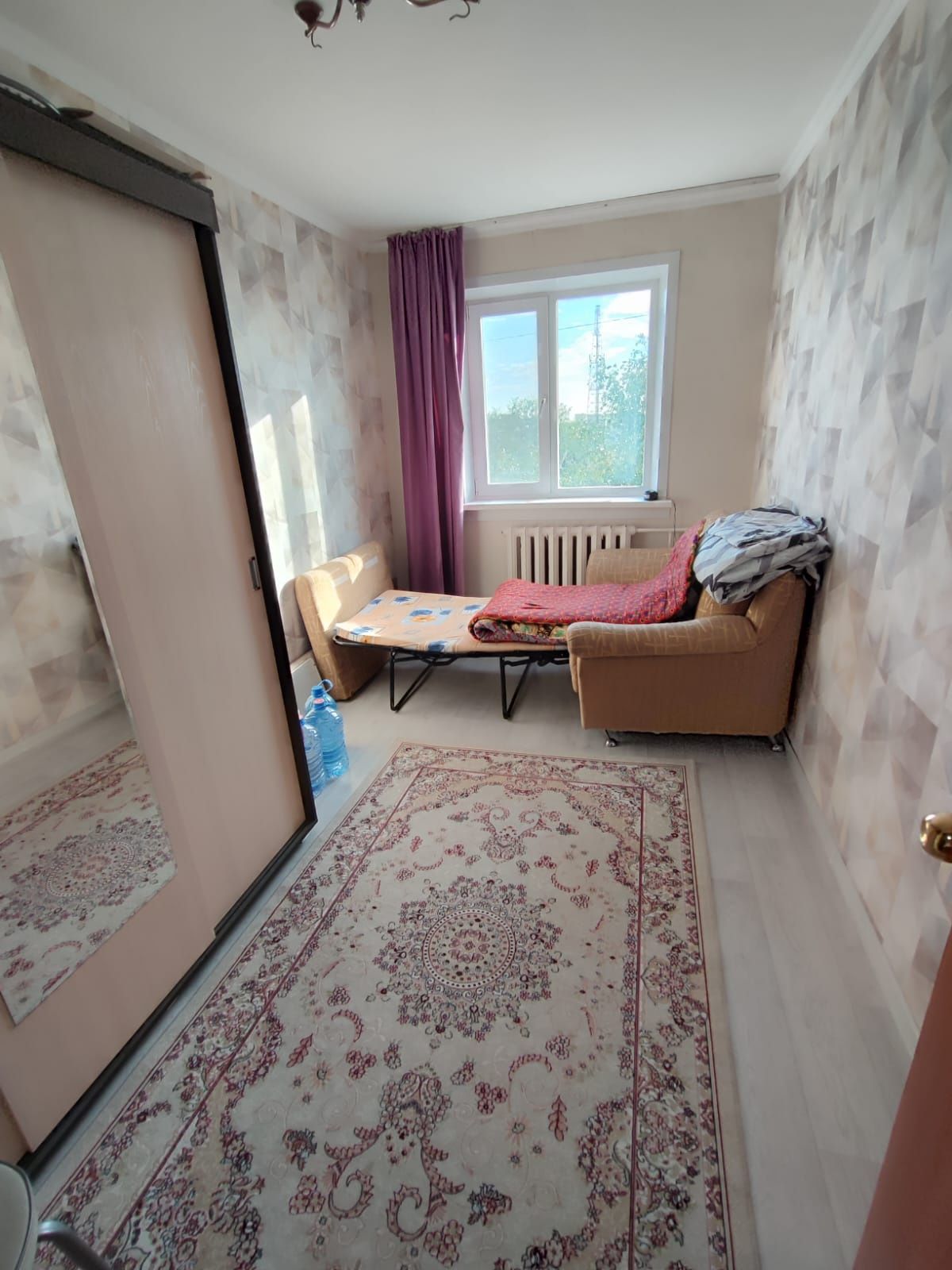 Продам 3 х комн квар. 6-42, 5 этаж.