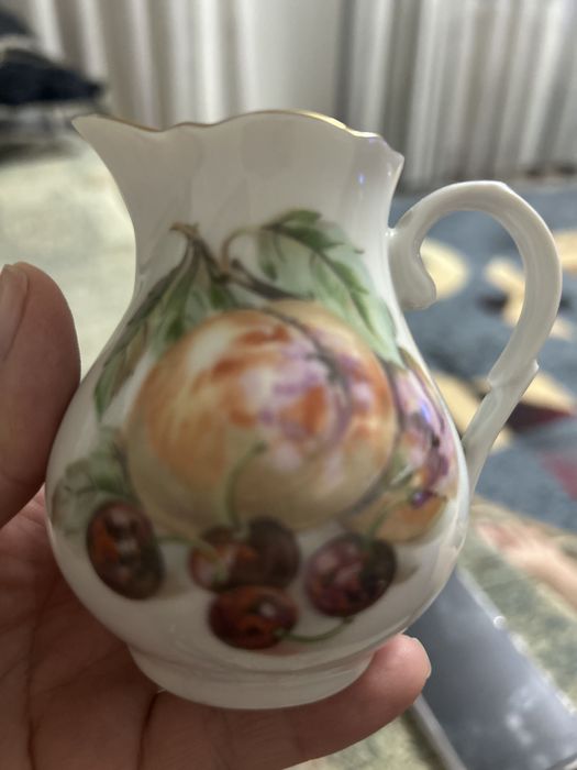 Молочник фарфоровый