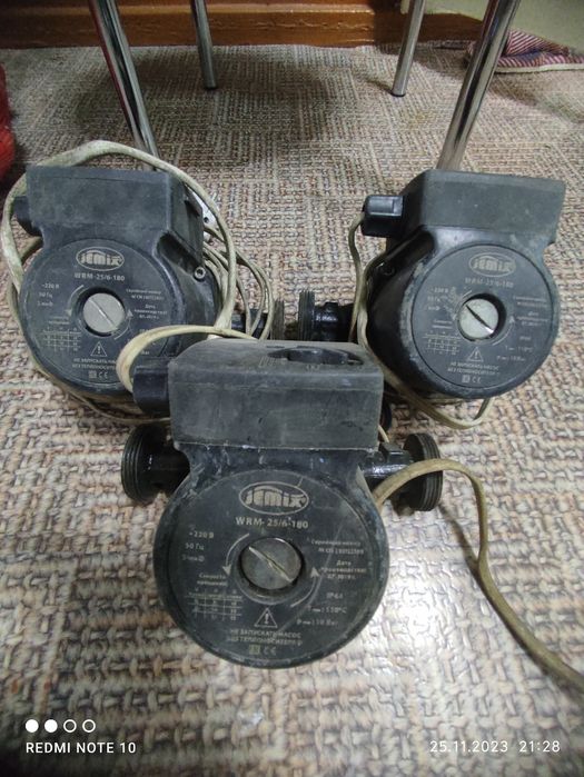 Продам насос циркуляционный 3шт.фирмы Jemix