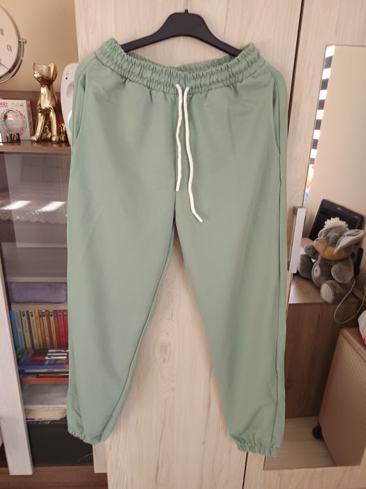 Размер Л 44-46 цена 20лева