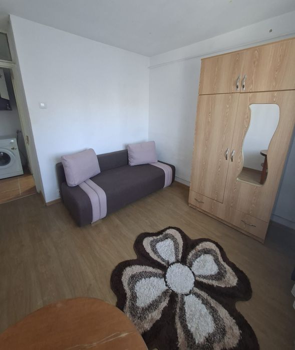 PODU DE FIER apartament 2 camere decomandat 360 euro