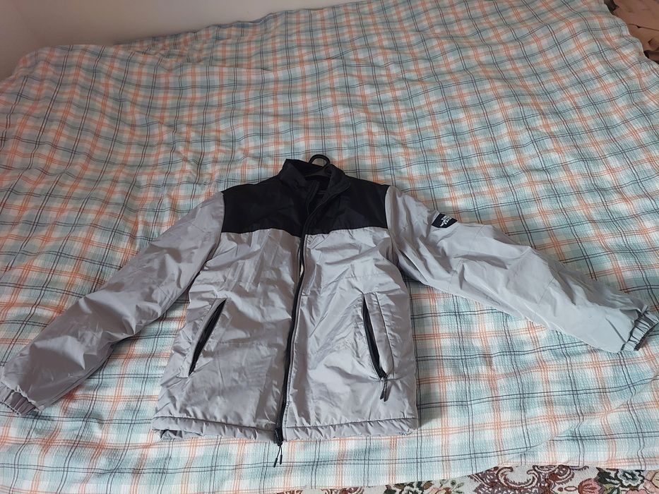 Женил куртка сатылады