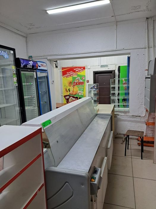 Продаётся или меняется с доплатой магазин  на мкр Шашубая 23