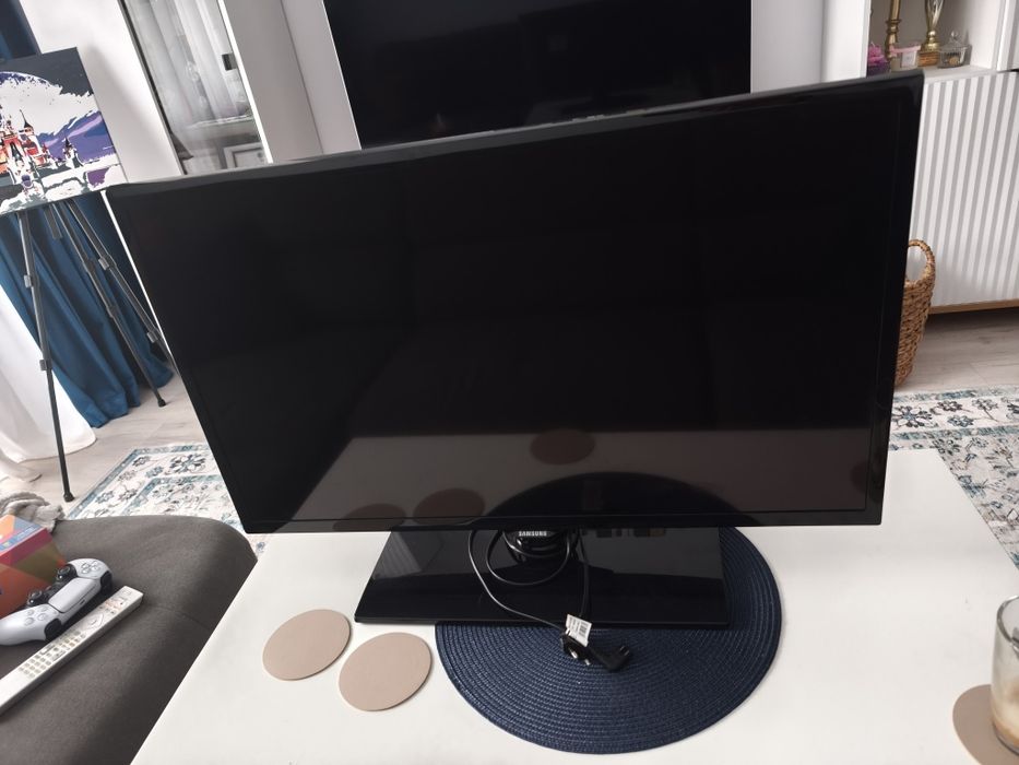 Samsung 32" Full HD + Xiaomi Mi TV Stick – pachet complet