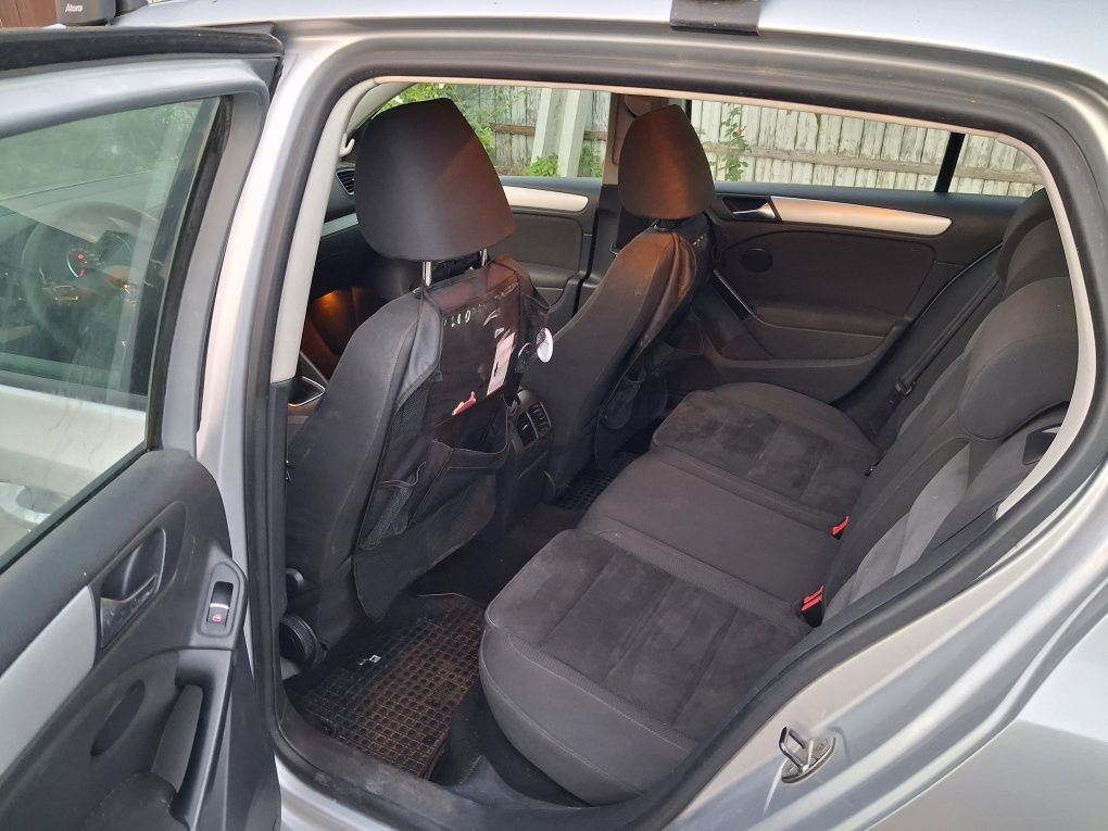 Vand Golf 6 pret 4700 euro