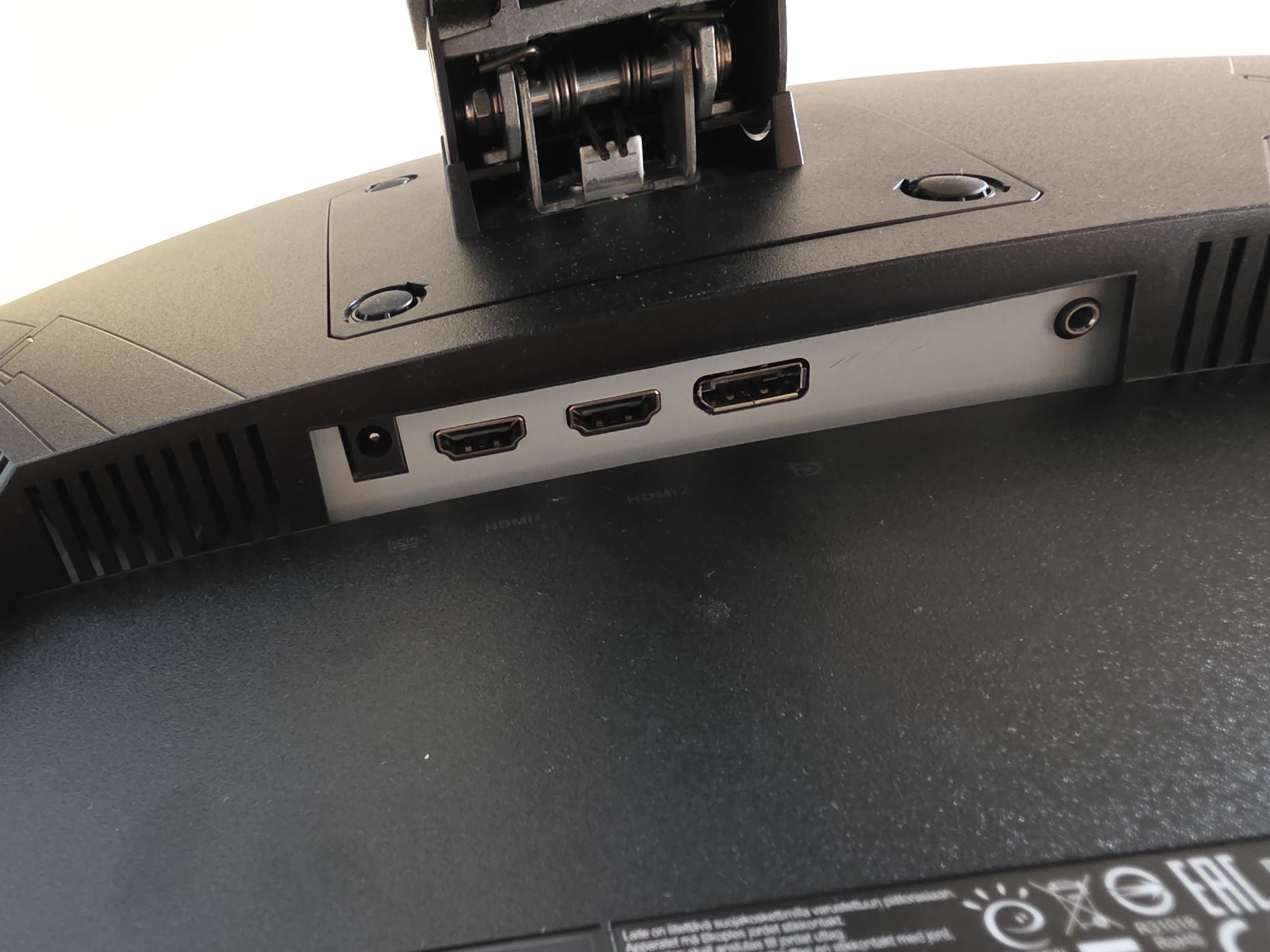 Геймърски монитор Asus TUF VG27WQ 1440p