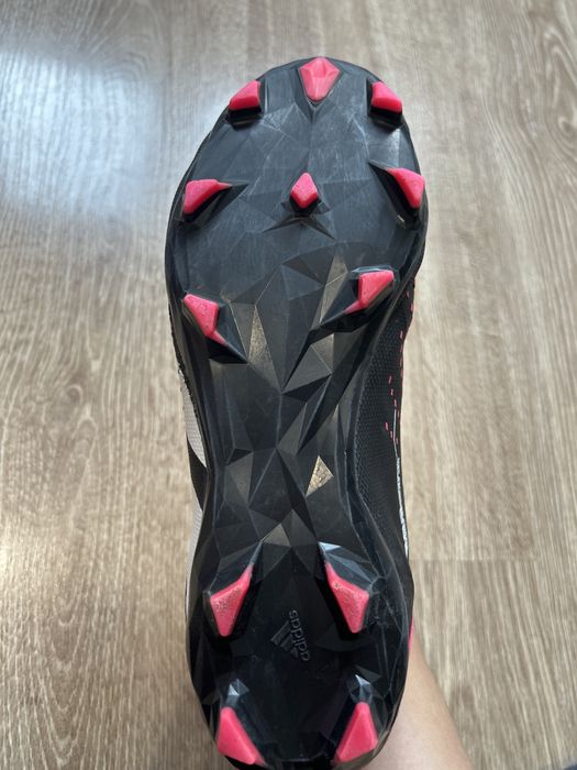 Бутонки Adidas Predator Accuracy