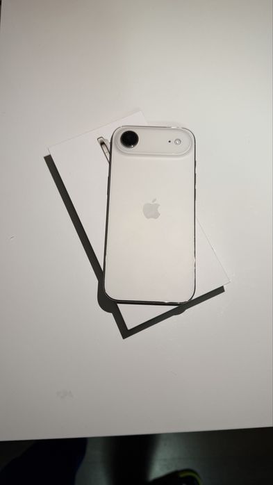 iPhone Apple 17 AiR Light Gold 5G Garantie 256 GB Ca Nou 17