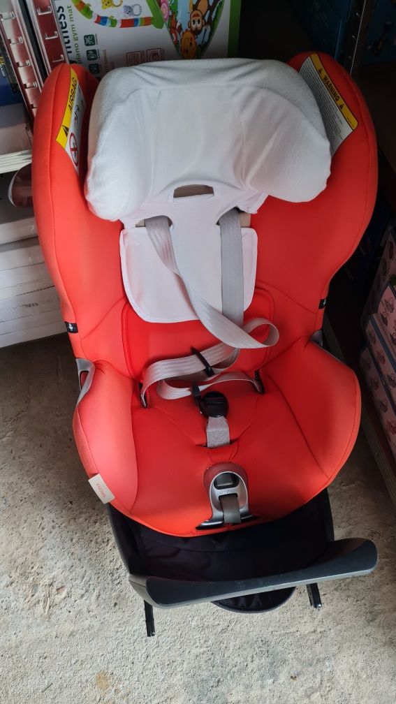 Cybex sirona m2 i-size 0-18 kg