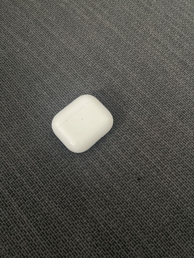 Apple Aipods gen 3 - nu garantie - functioneaza perfect