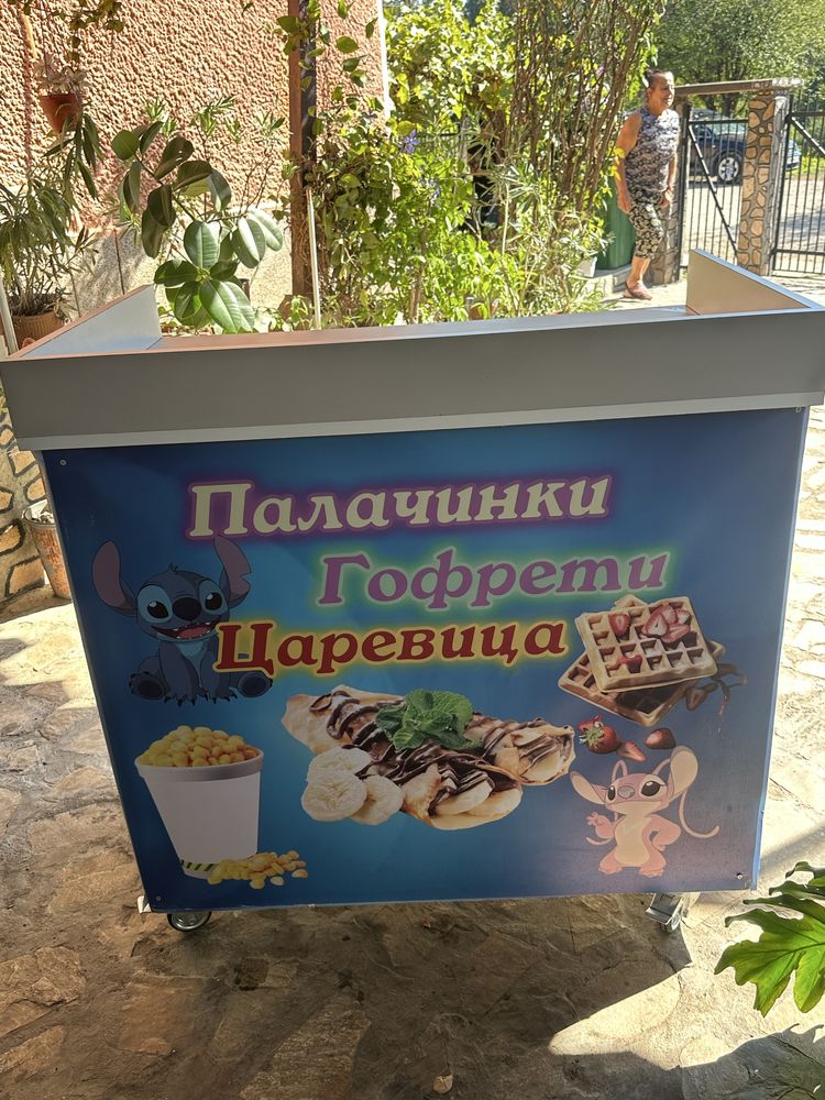 Маса за паланчинки на колела
