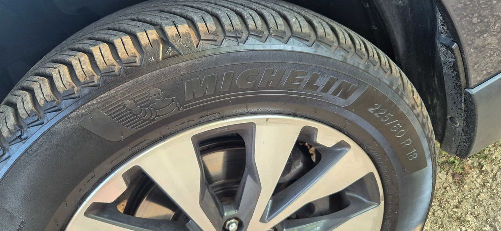 Гуми за SUV Michelin Crossclimate 225/60 R18 M+S 225/60/18