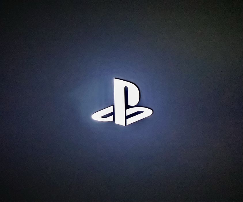 PlayStation 4 Pro 1TB с 10 Игри Пакет