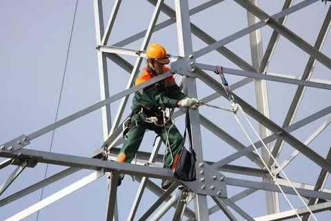 Металлические опоры ЛЭП от 35 кВ до 500 кВ. Читайте внутри.