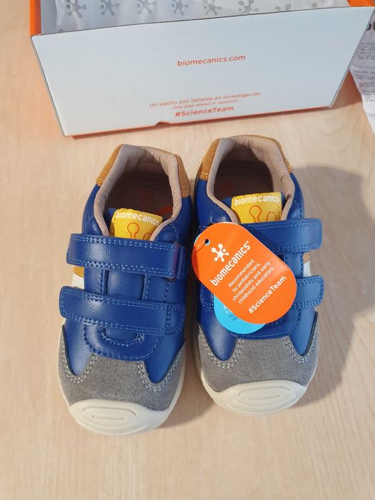 Обувки за прохождане BIOMECANINCS, размер 24, нови