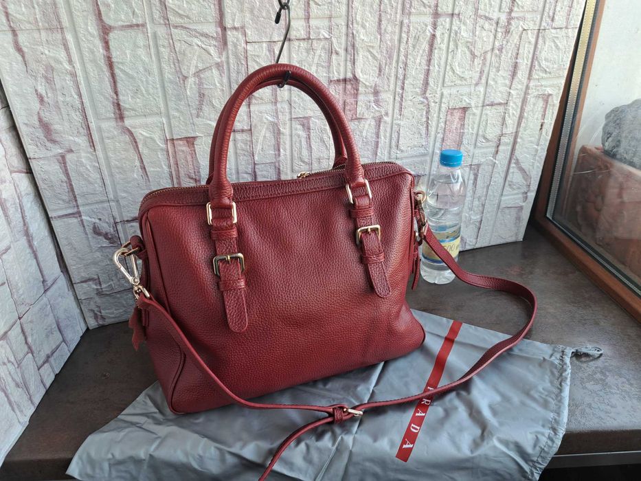дамска чанта,PRADA тъмно червена чанта-естествена кожа