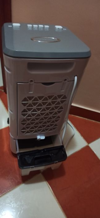 Racitor de aer Nedis, cu functie de ventilare