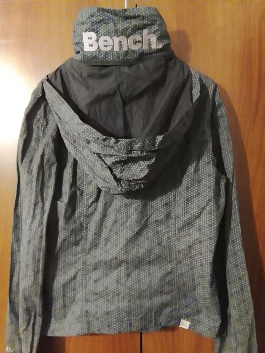 Bench geaca dama mărimea L