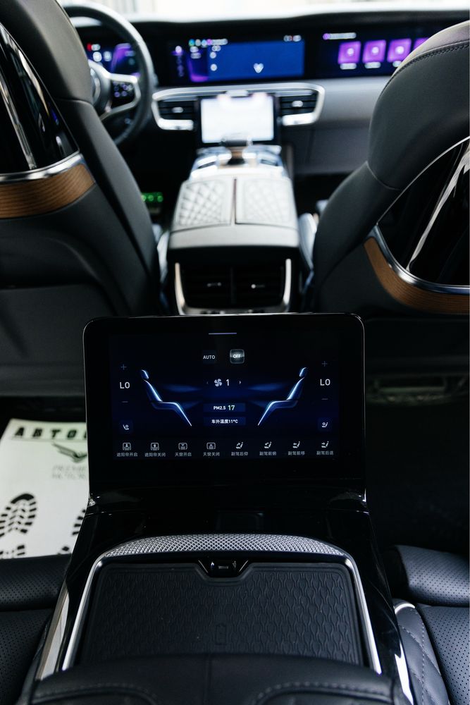 Hongqi E-HS9 eng yaxshi sifat va narxlar faqat Premier Motorsda