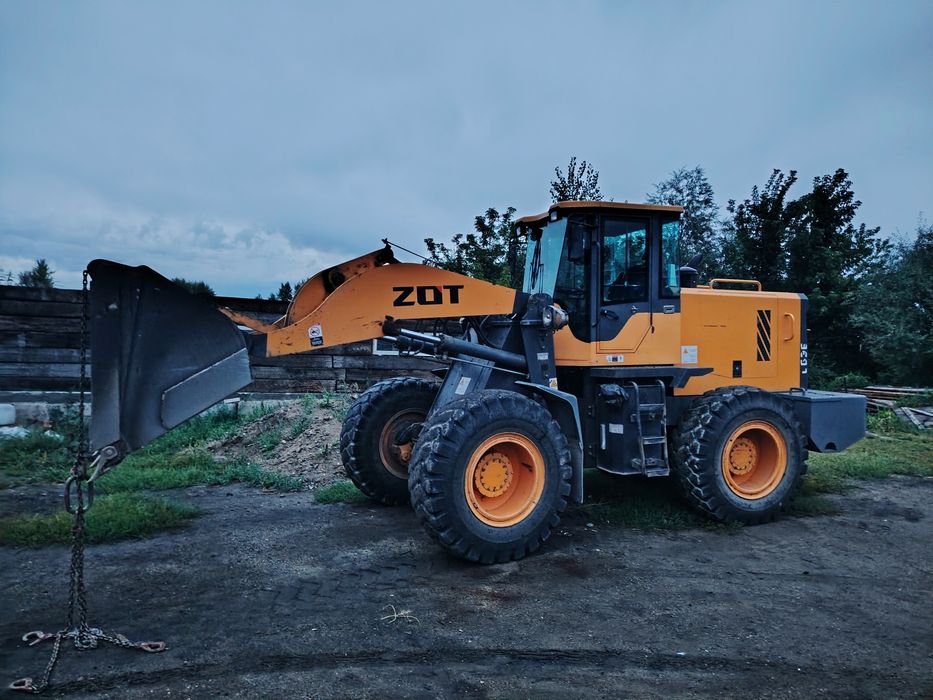 Продам 2х кубовый Погрузчик