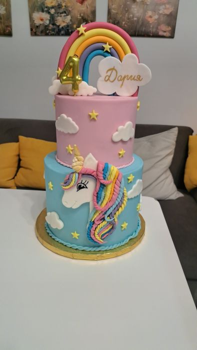 Бутафорна торта Еднорог