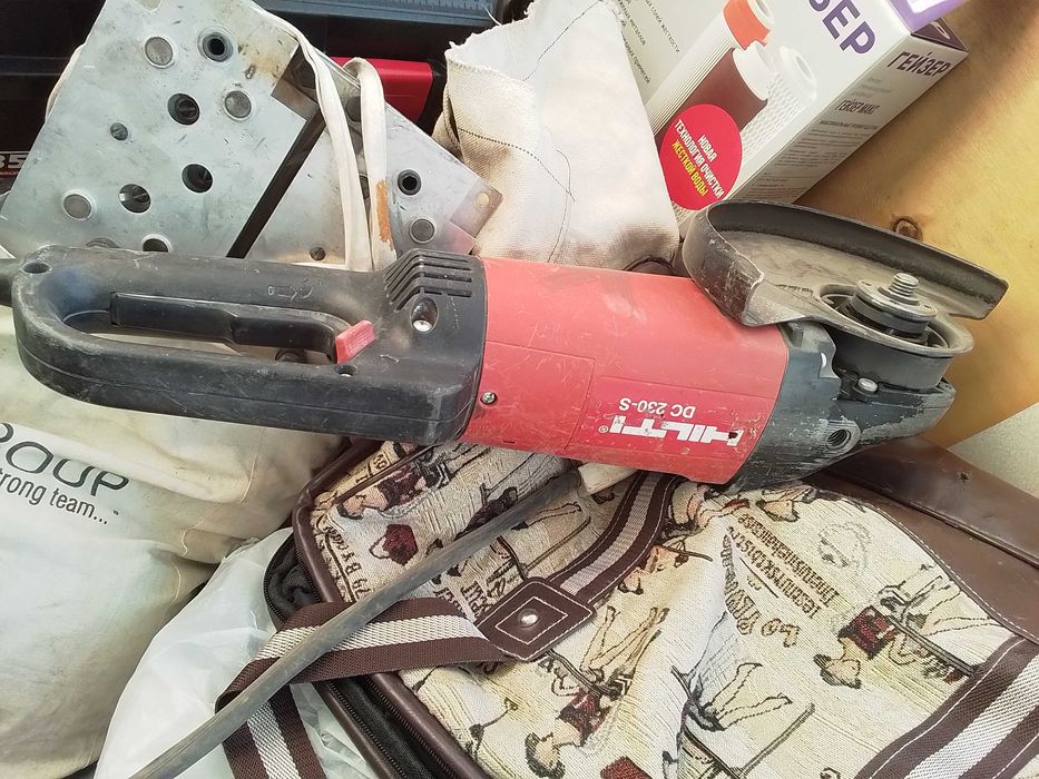 Болгарка угловая шлифмашинка самая мощная Hilti DC 230S 230 мм