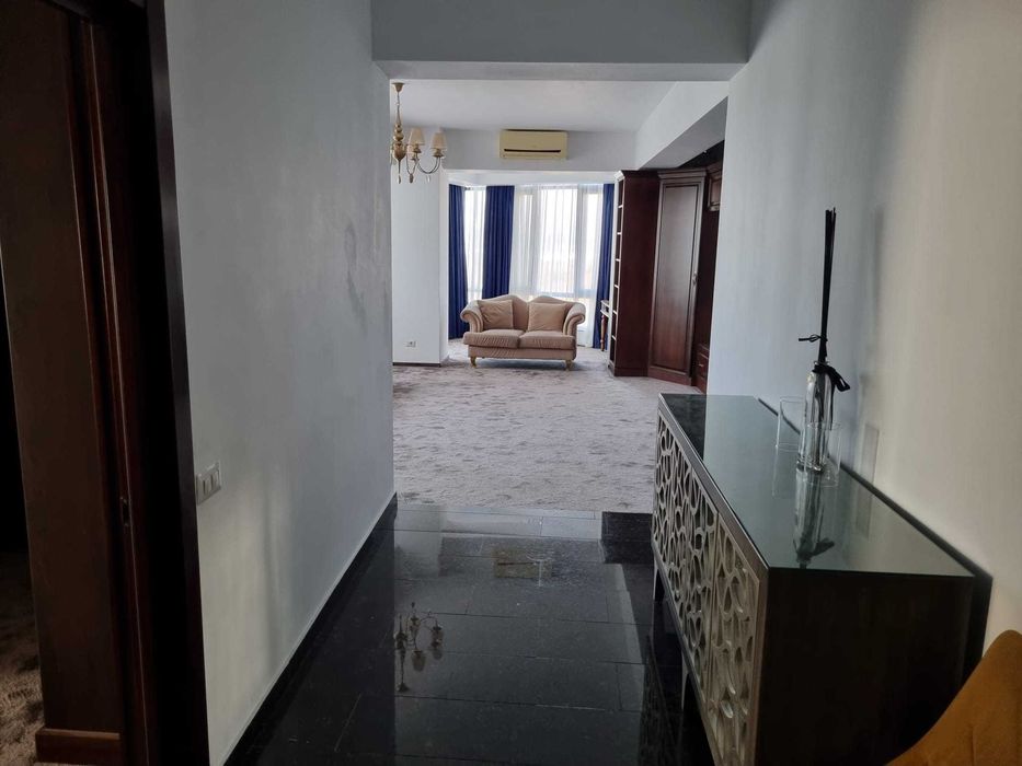 Apartament cu 2 camere Pacurari, 100 mp