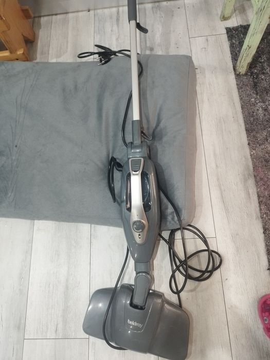 Vând aspirator cu aburi