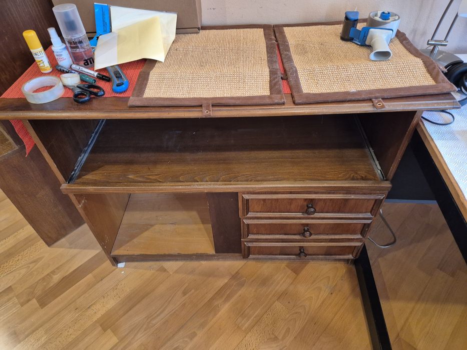 Set biblioteca cu comodă și dulap (urgent)