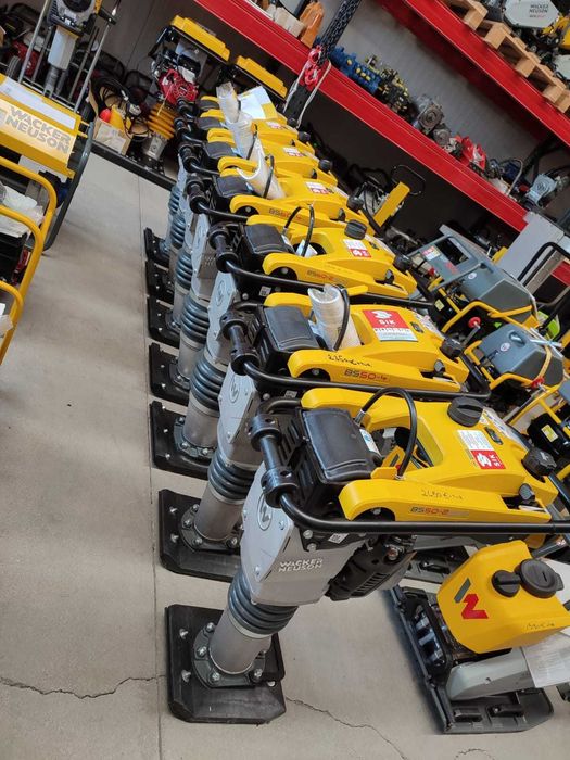 Maiuri compactoare Wacker Neuson cu motor Honda-Dealer autorizat
