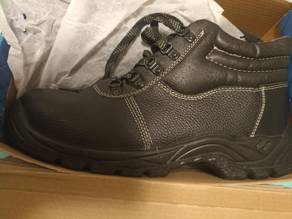 Защитни работни боти II категория