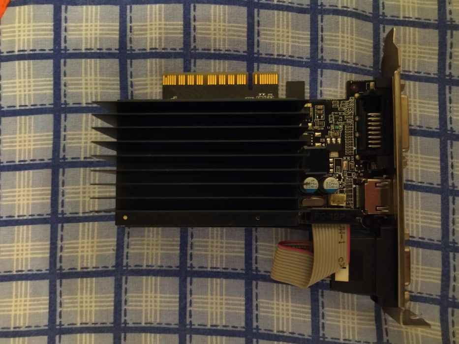 Placa Video GeForce 2 Gb DDR3