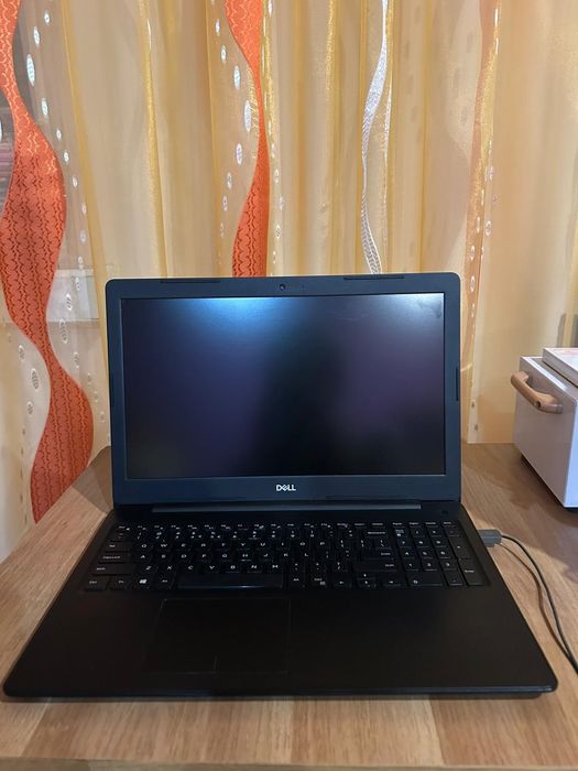 Laptop dell inspiron 3584_i3_7020u.4gb ram.full hd